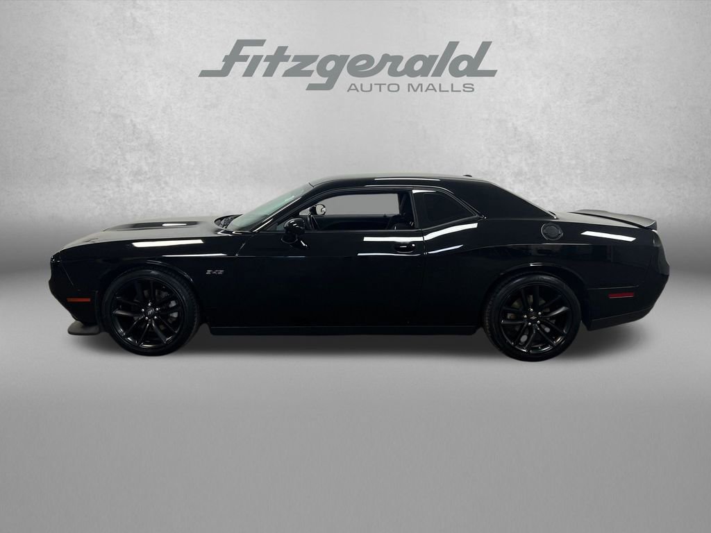 Used 2023 Dodge Challenger R/T RWD image 2
