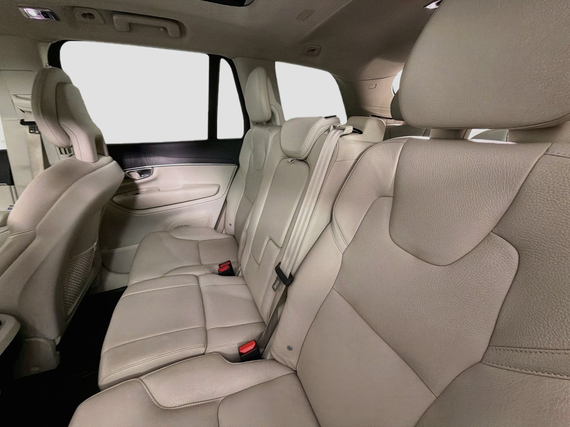 Used 2020 Volvo XC90 T5 Momentum w/ Protection Package Premier AWD/4WD image 24