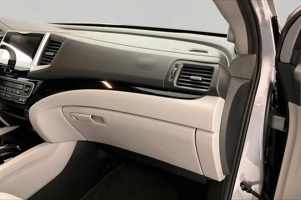 Used 2020 Honda Ridgeline RTL-E image 23
