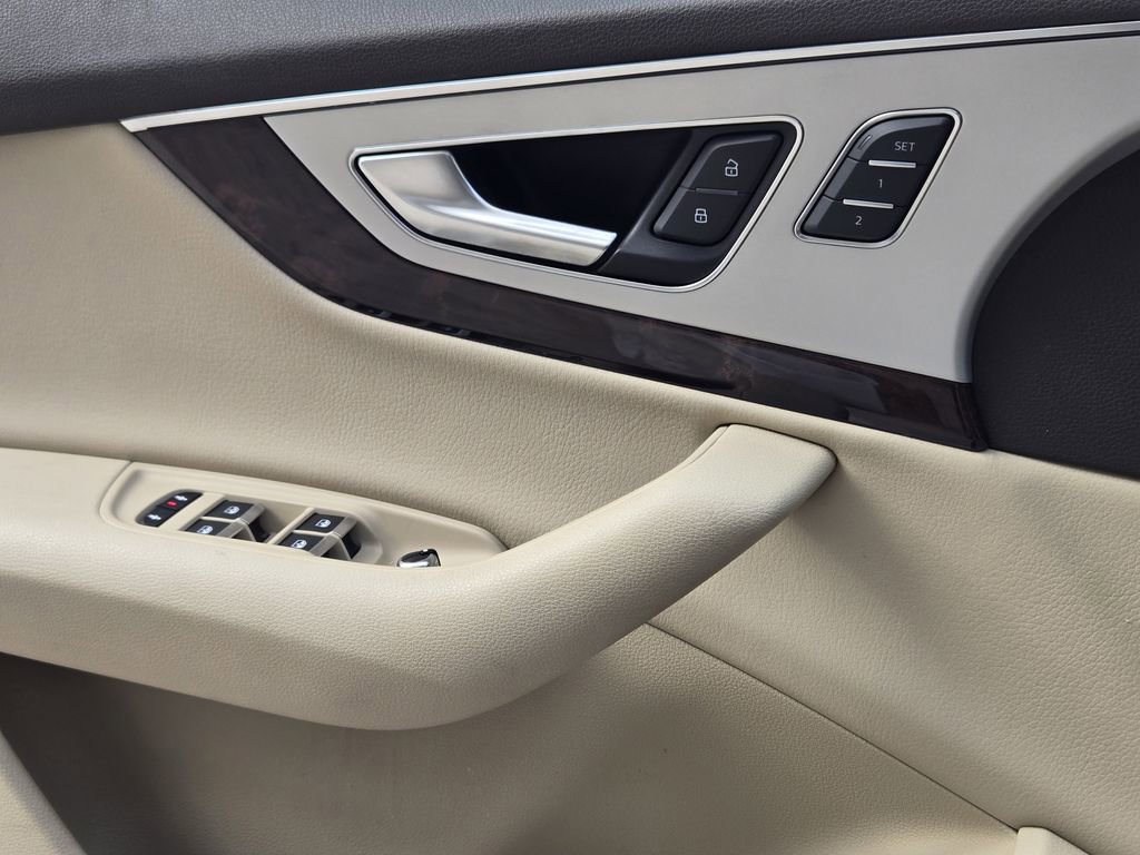 Used 2019 Audi Q7 2.0T Premium Plus w/ Premium Plus Package image 27