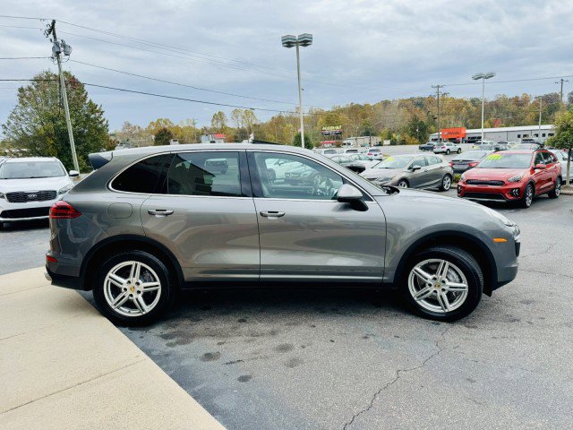 Used 2016 Porsche Cayenne image 4
