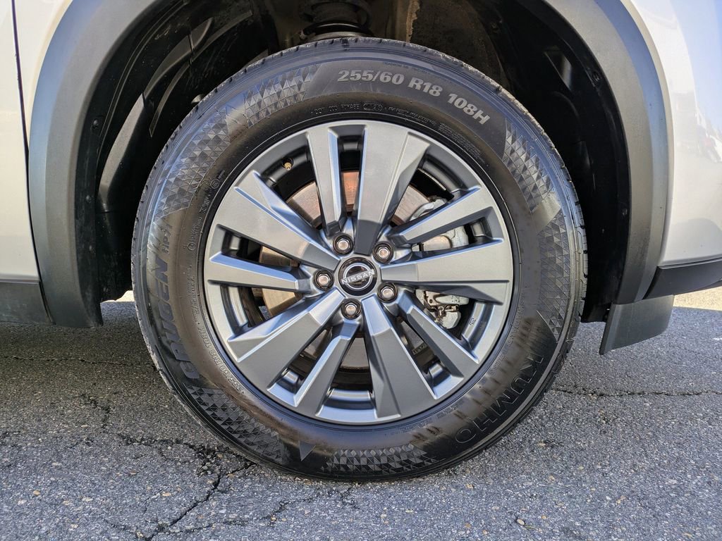 Certified 2024 Nissan Pathfinder SV image 12