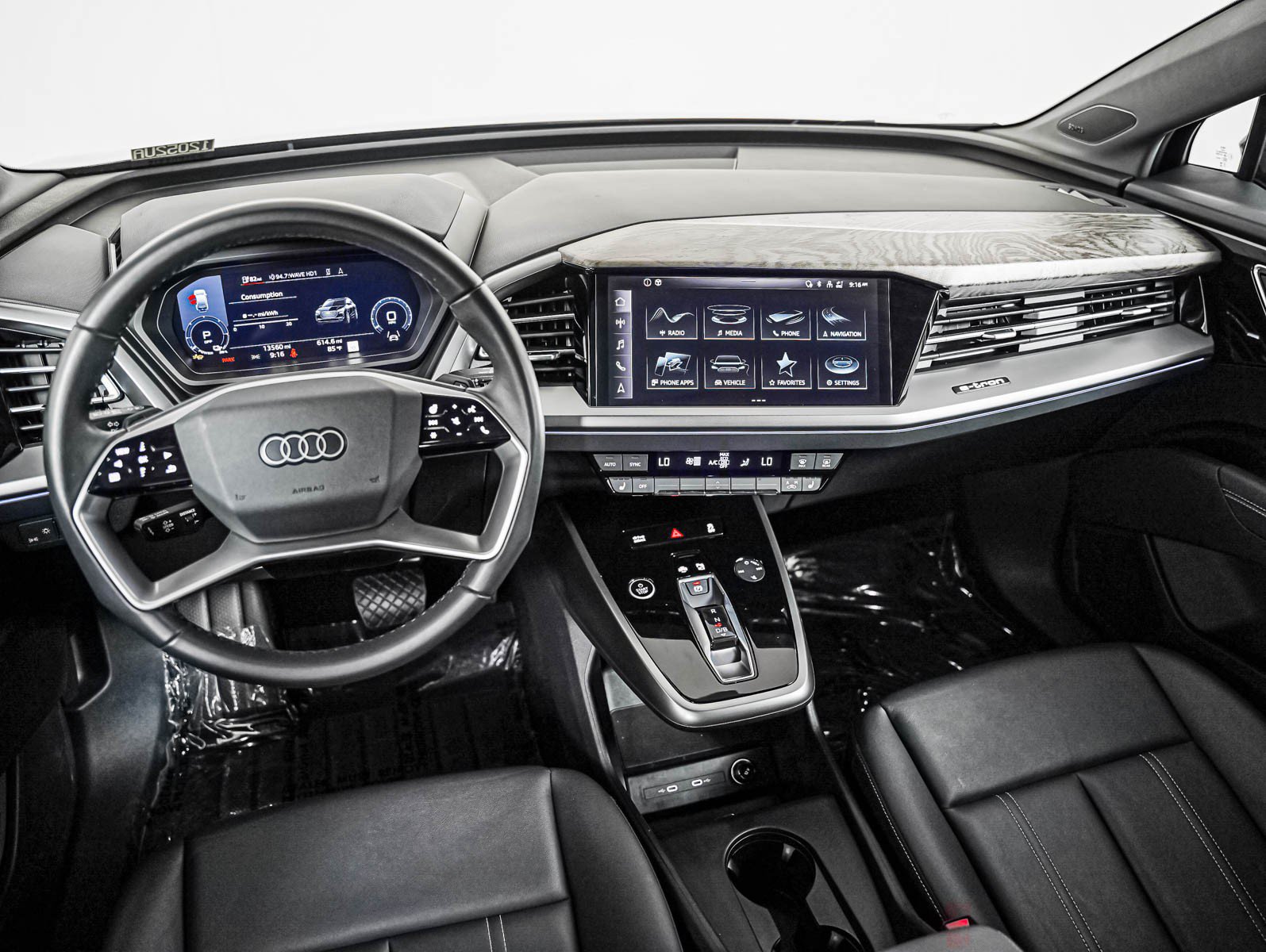 Used 2025 Audi Q4 e-tron Premium Plus w/ Premium Plus AWD/4WD image 14