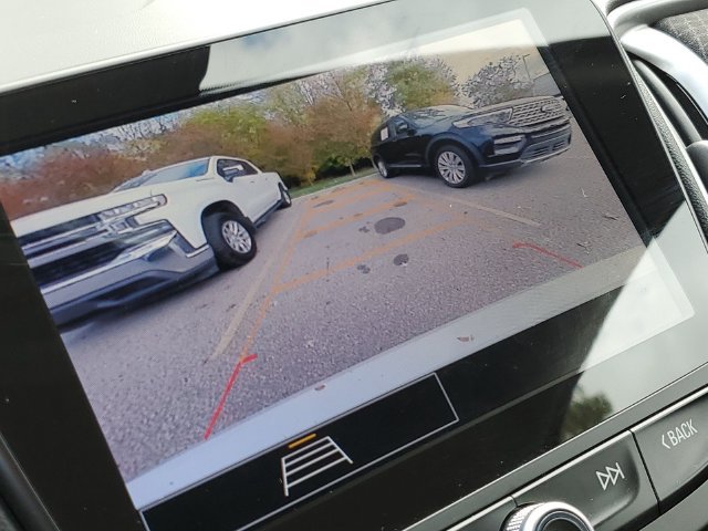 Used 2025 Chevrolet Malibu LT FWD image 17