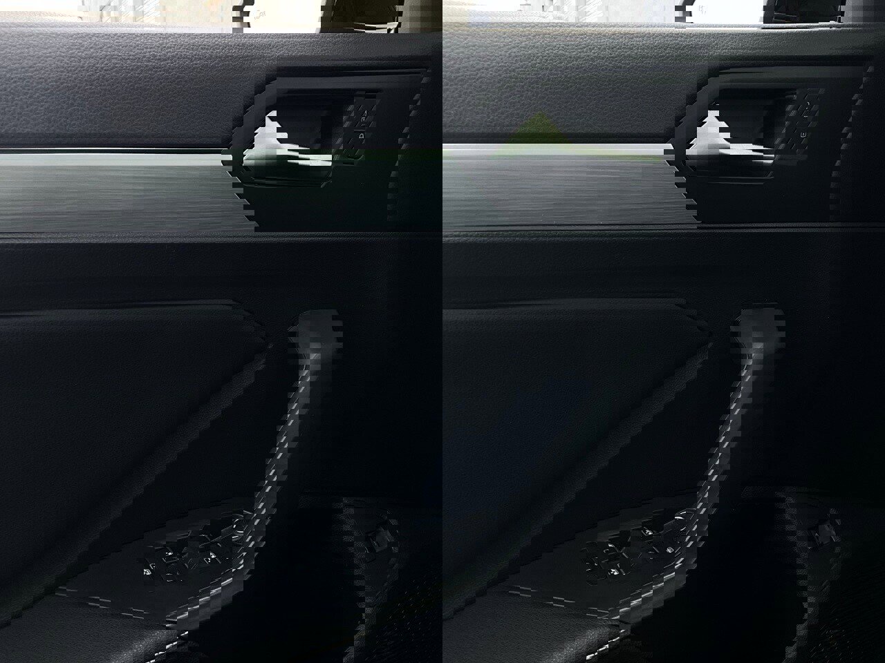 Used 2025 Volkswagen Jetta Sport image 19