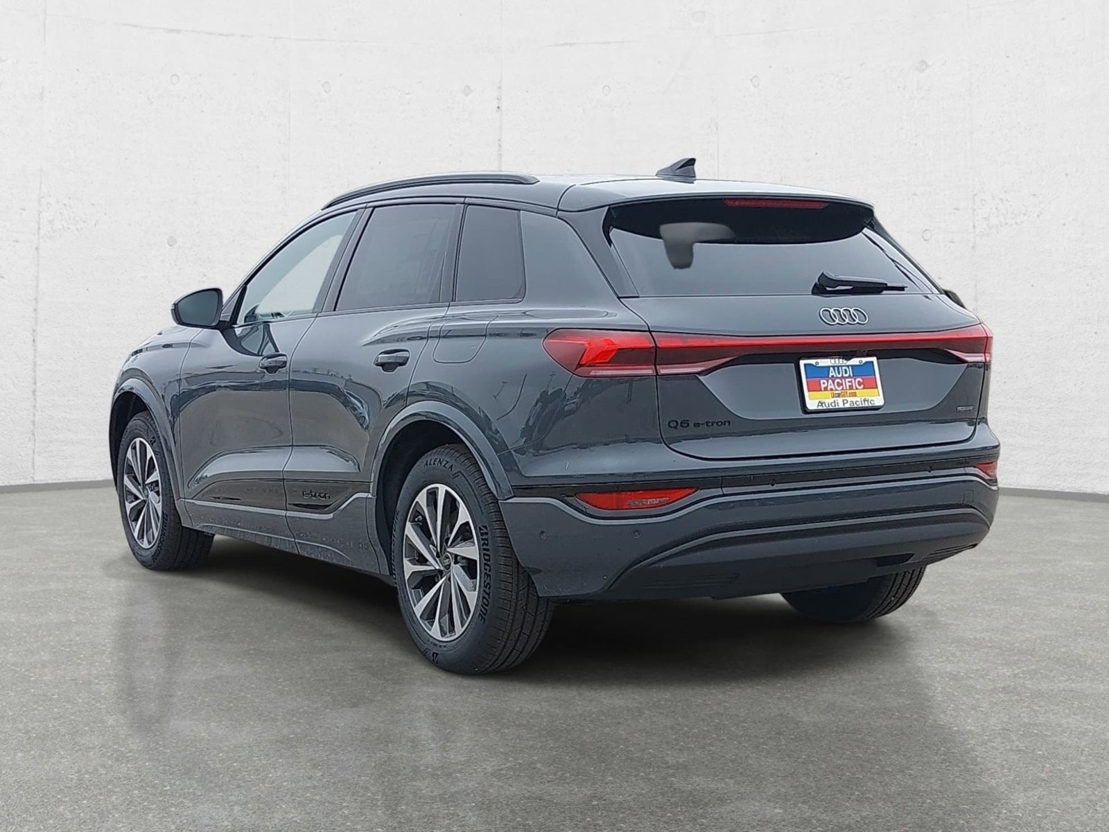 New 2027 Audi Q6 e-tron Premium AWD/4WD image 7