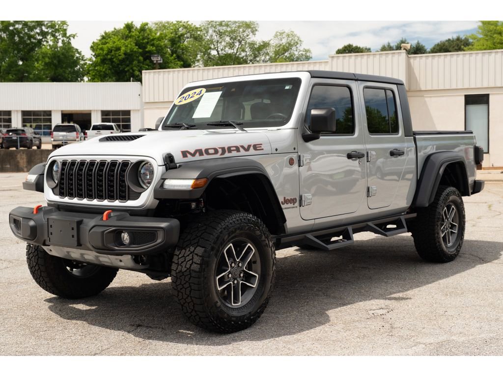 Used 2024 Jeep Gladiator Mojave w/ Convenience Group AWD/4WD image 4