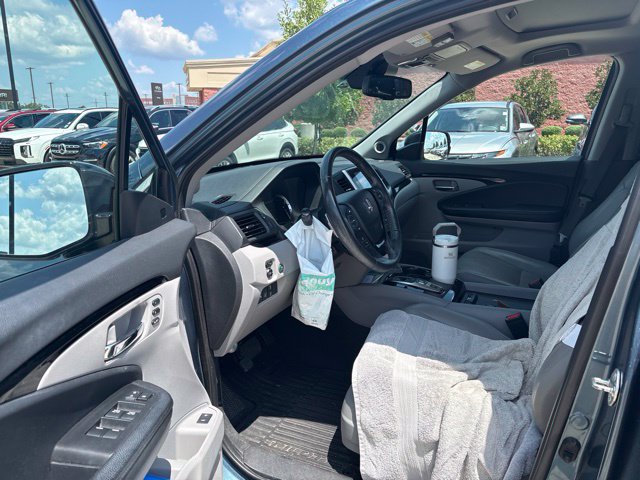 Used 2017 Honda Pilot Elite image 10