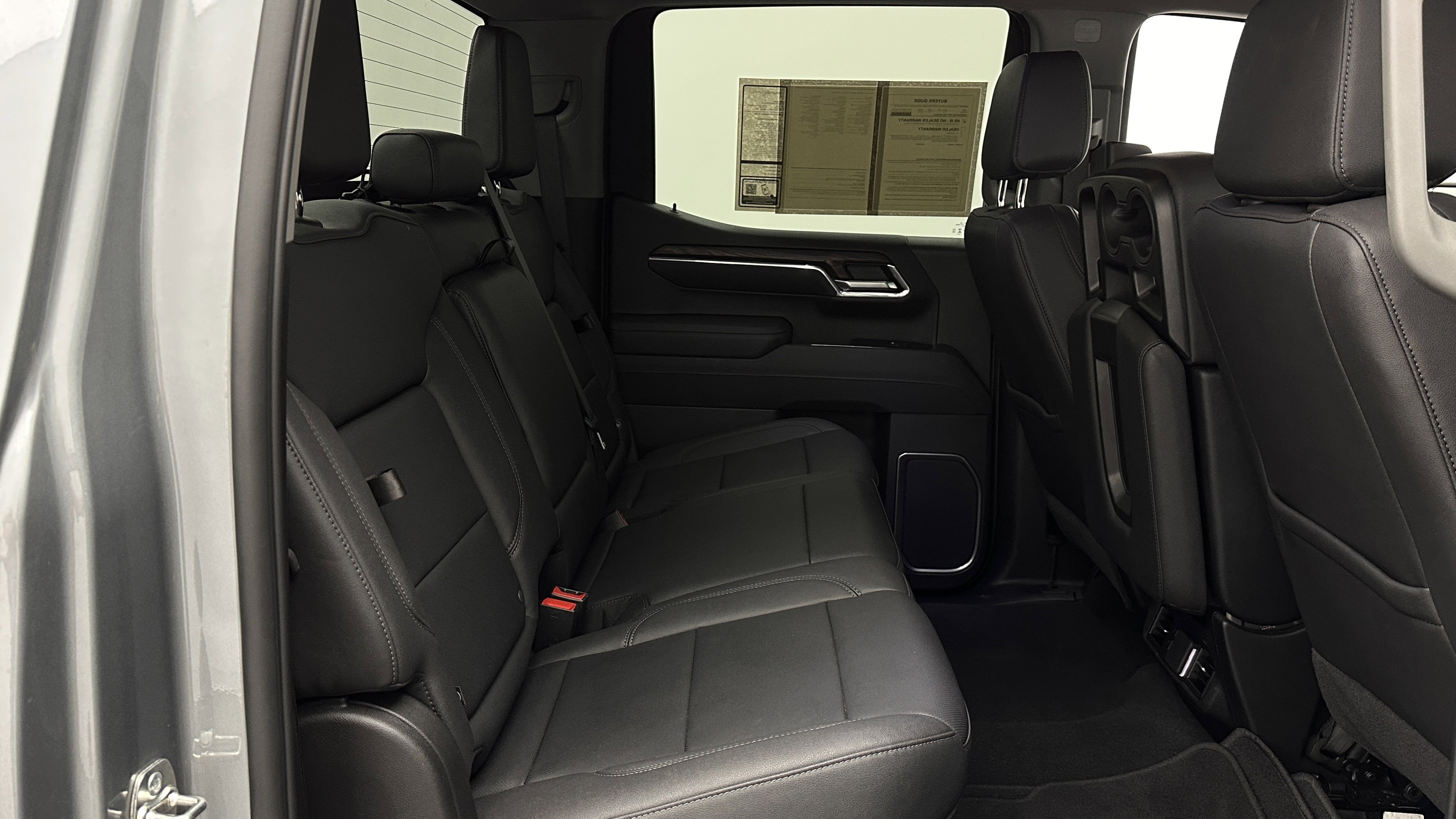 Used 2026 GMC Sierra 1500 SLT RWD image 33