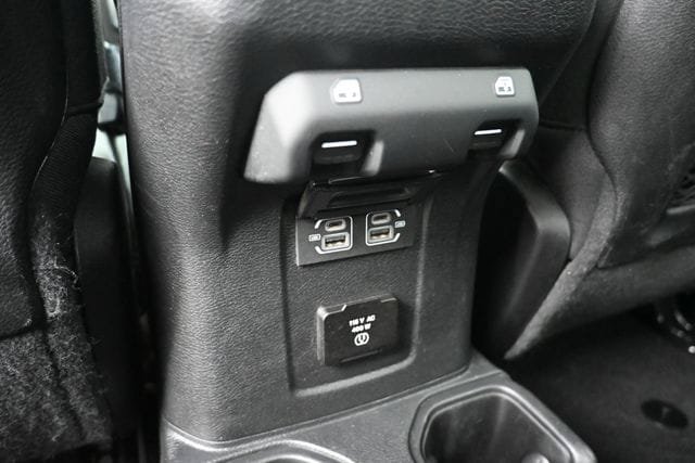 Used 2021 Jeep Gladiator Rubicon w/ Cold Weather Group AWD/4WD image 26