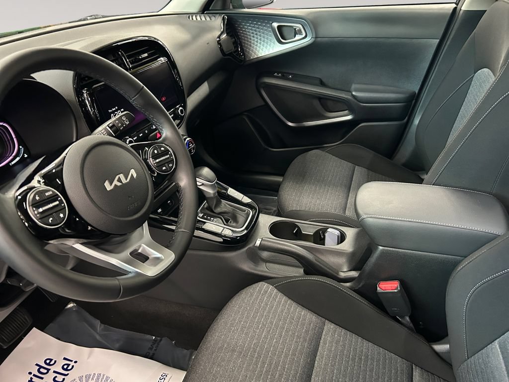 Used 2023 Kia Soul EX FWD image 10