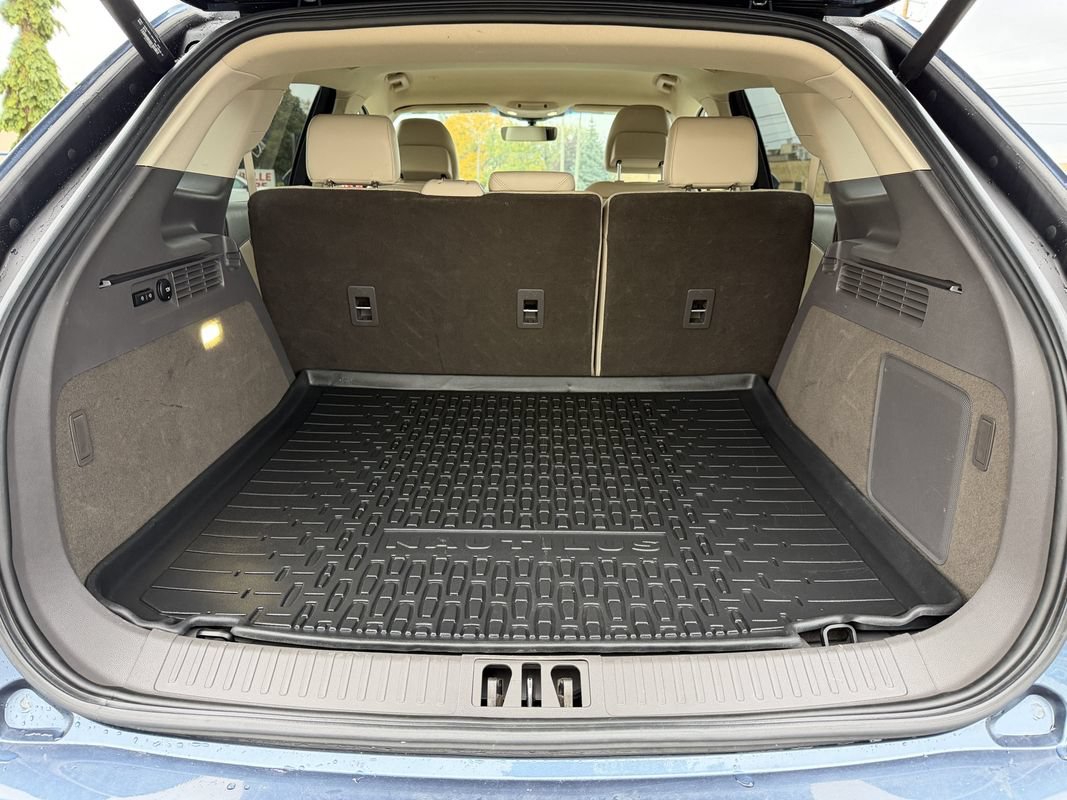 Used 2019 Lincoln Nautilus Select AWD/4WD image 30