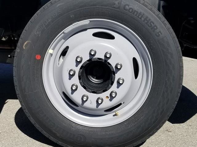 New 2026 Ford F550 4x4 Regular Cab Super Duty image 27