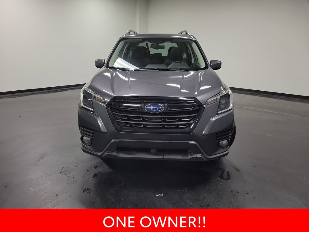 Used 2023 Subaru Forester Premium AWD/4WD image 3