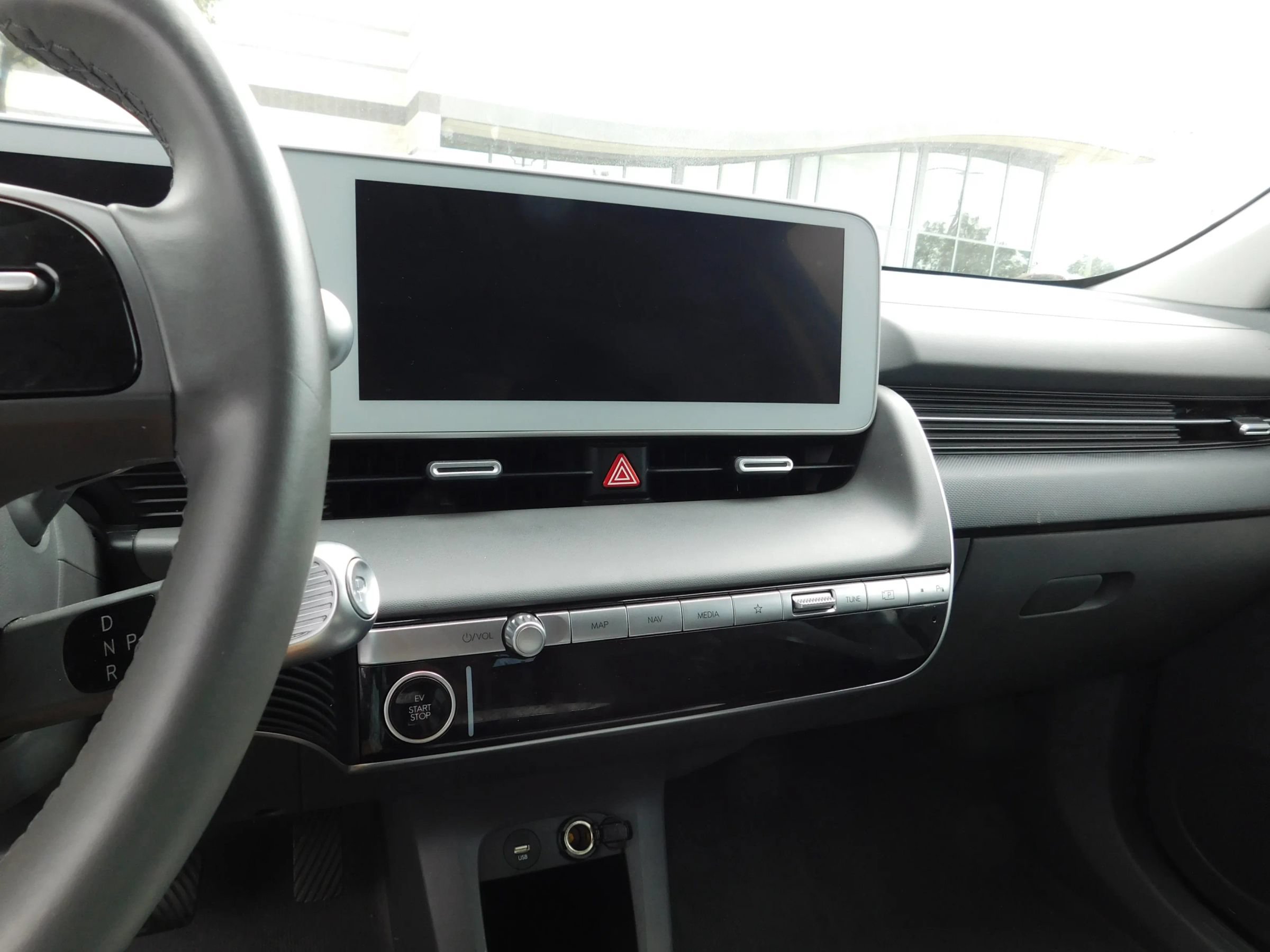 Used 2024 Hyundai Ioniq 5 SE RWD image 17