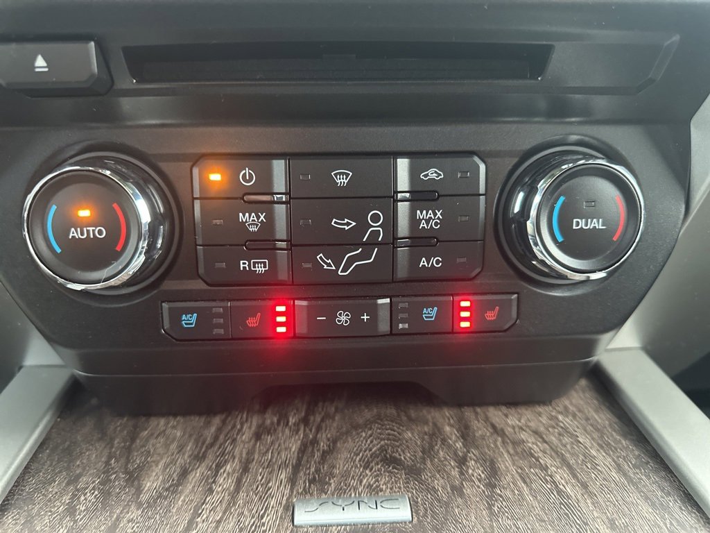 Used 2018 Ford F350 Lariat w/ Chrome Package image 19