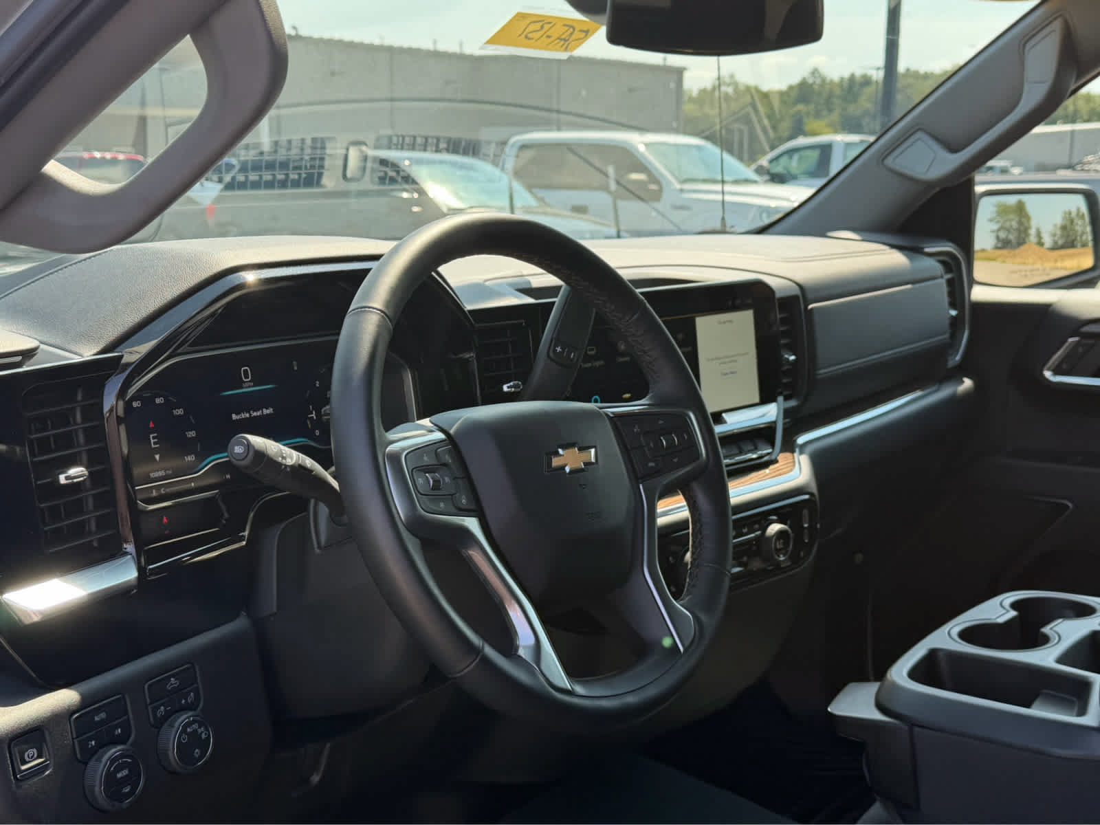 Used 2024 Chevrolet Silverado 1500 LT AWD/4WD image 17