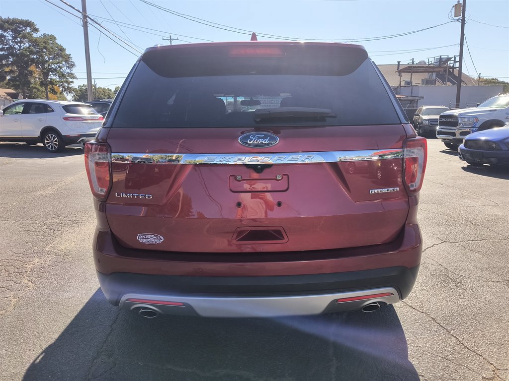 Used 2016 Ford Explorer Limited image 4