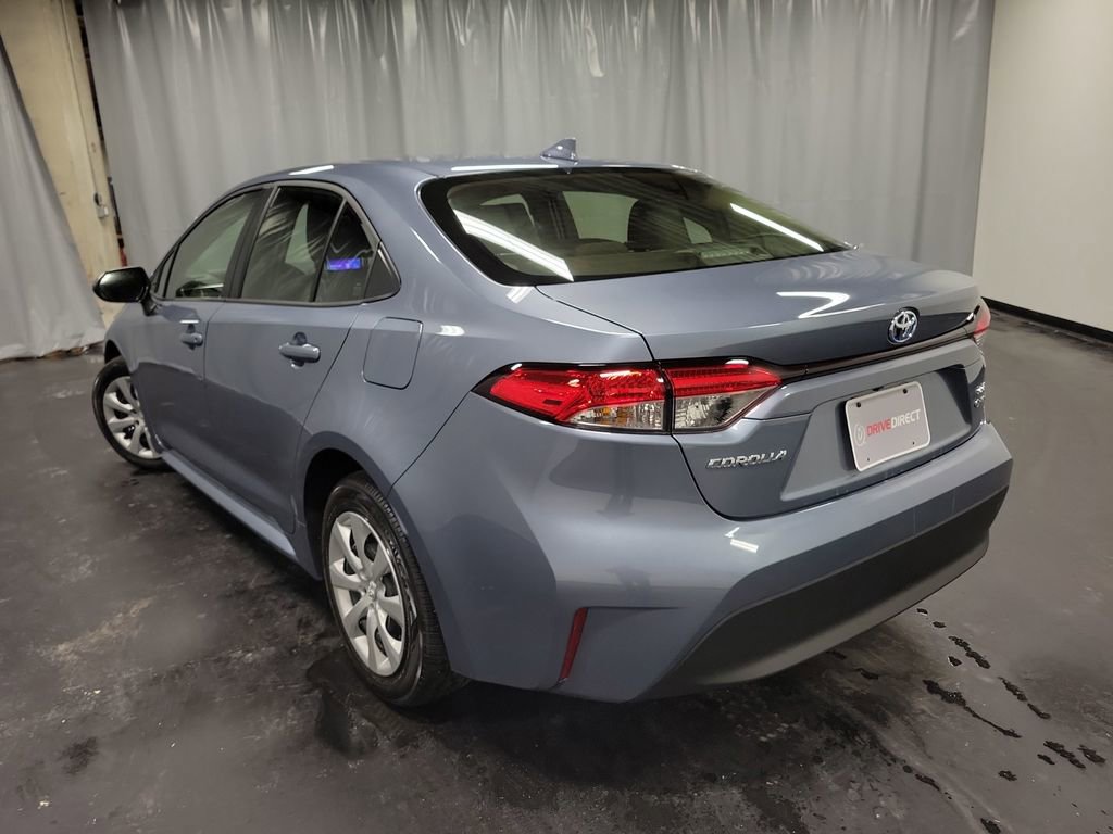 Used 2025 Toyota Corolla LE image 6