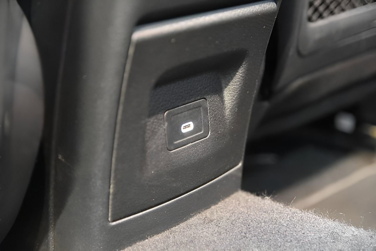 Used 2025 Mercedes-Benz CLA 250 image 35