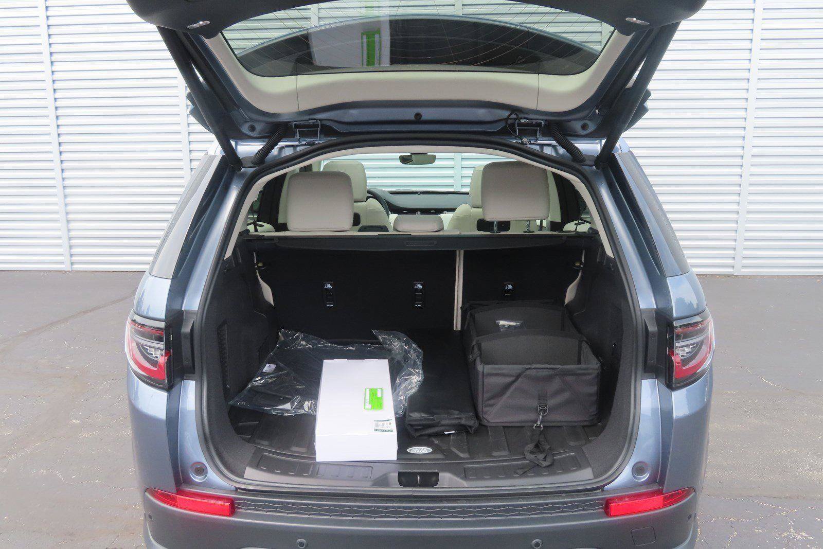 Used 2023 Land Rover Discovery Sport SE AWD/4WD image 23
