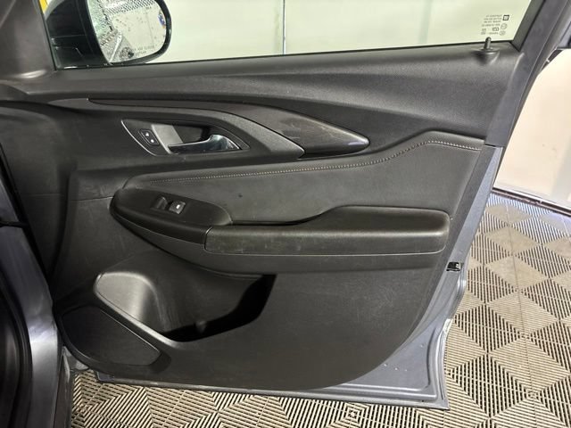 Used 2021 Chevrolet TrailBlazer RS w/ Sun and Liftgate Package FWD image 21