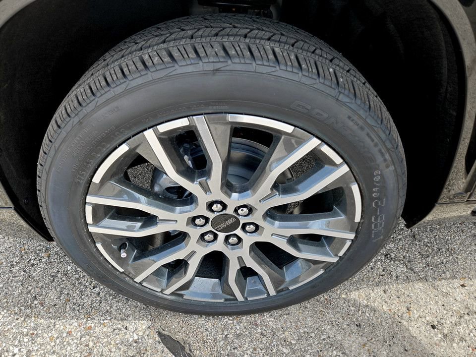 New 2026 GMC Acadia Denali Ultimate w/ LPO, Floor Liner Package AWD/4WD image 35