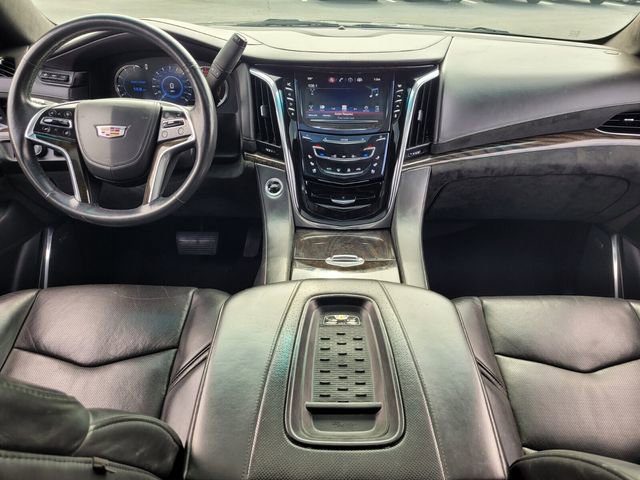 Used 2016 Cadillac Escalade Platinum image 15