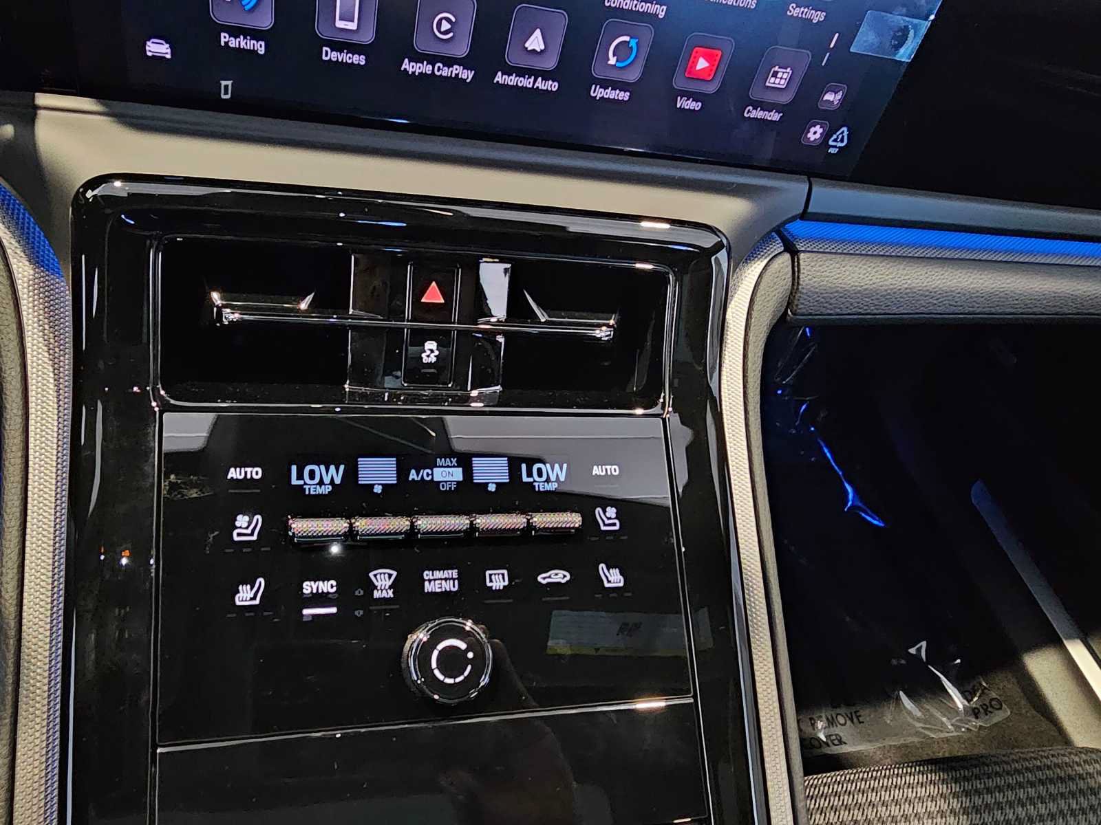 New 2024 Porsche Panamera 4 AWD/4WD image 25