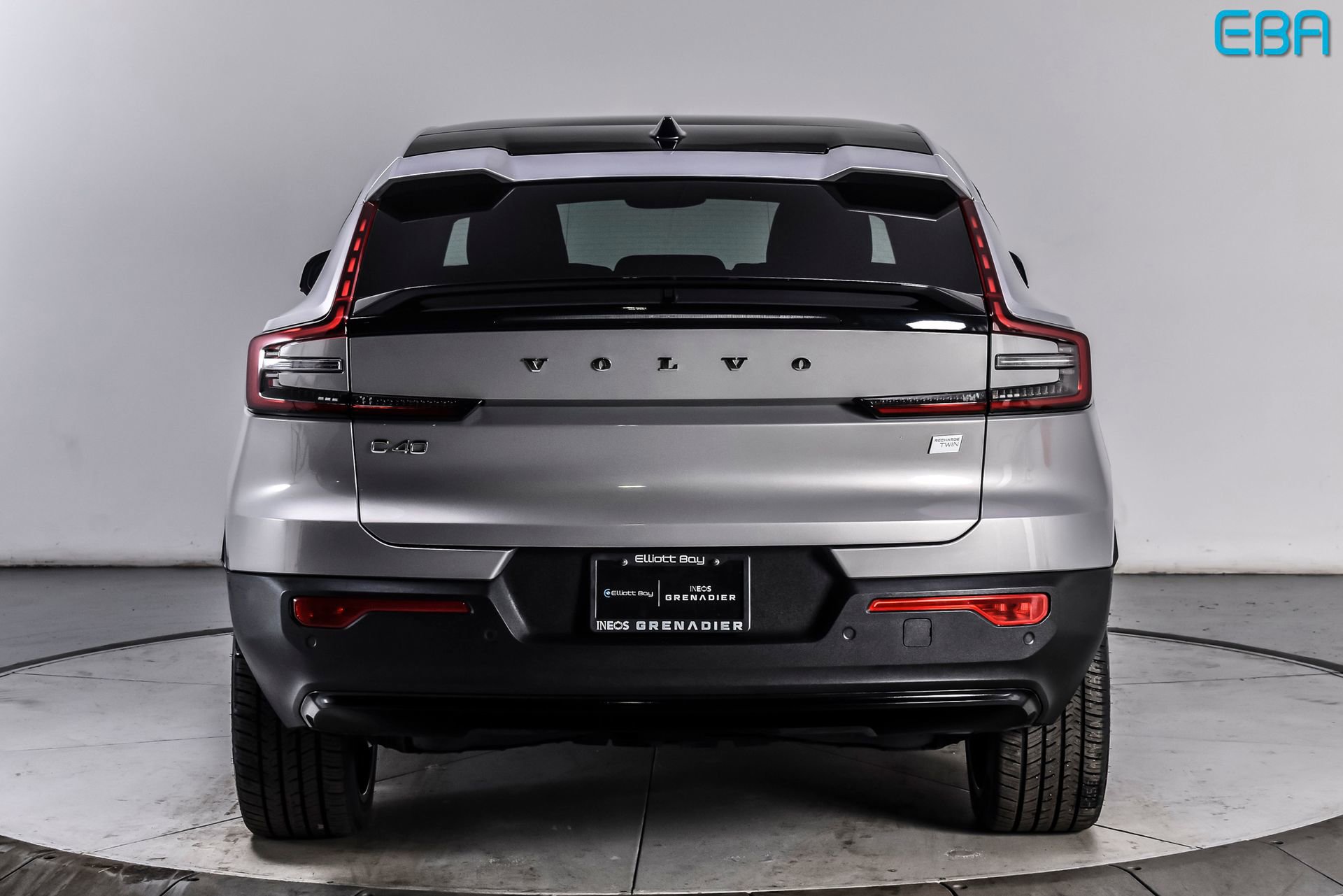 Used 2023 Volvo C40 P8 Recharge Ultimate image 5