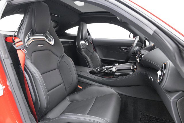 Used 2017 Mercedes-Benz AMG GT Coupe image 4