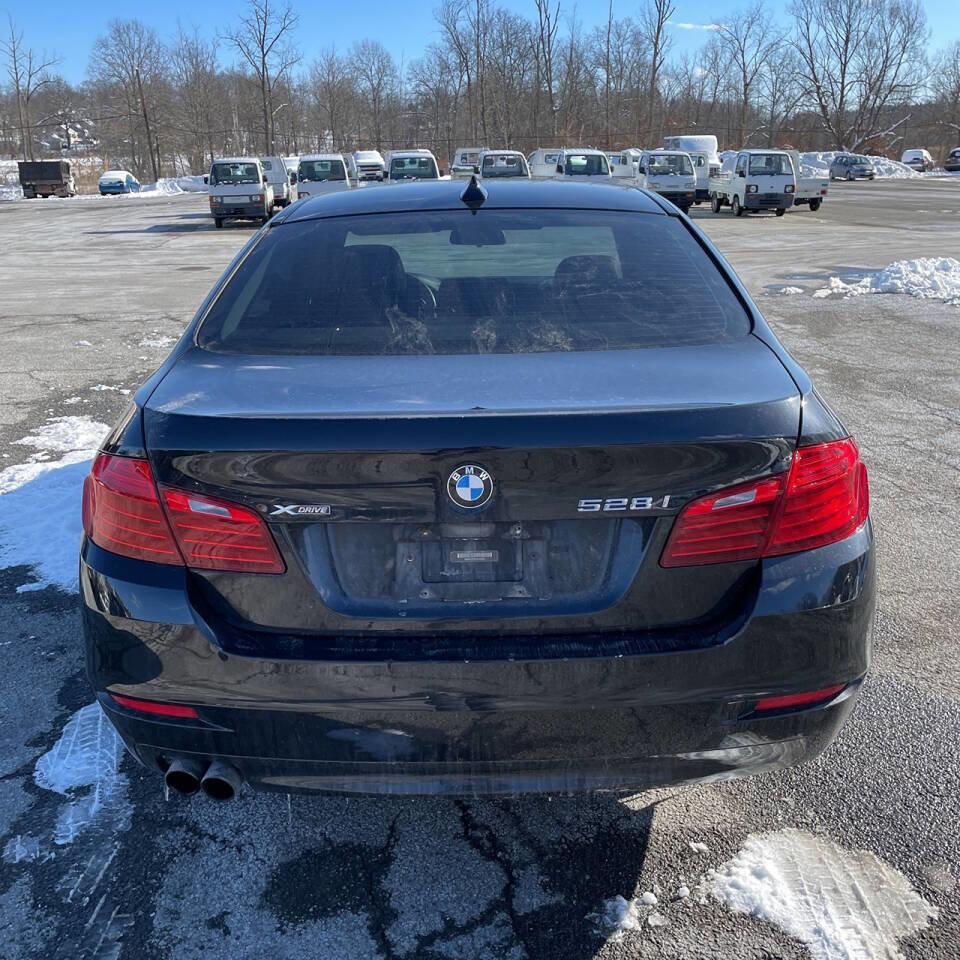 Used 2016 BMW 528i xDrive Sedan AWD/4WD image 8