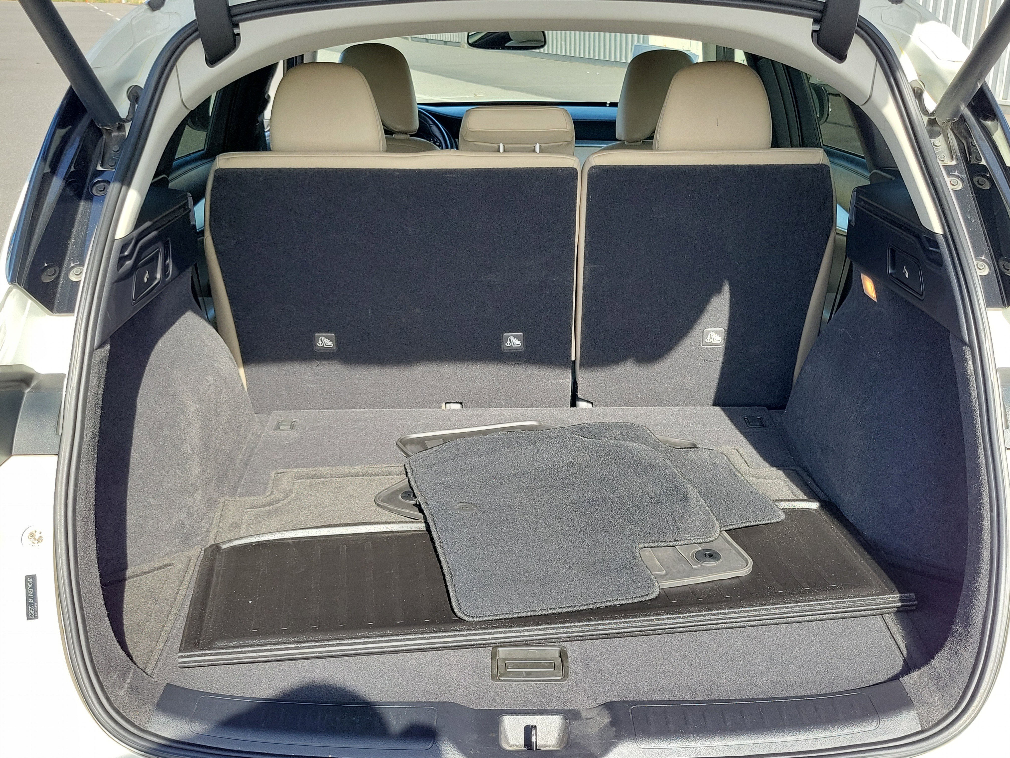 Used 2019 INFINITI QX50 Essential w/ Cargo Package FWD image 16