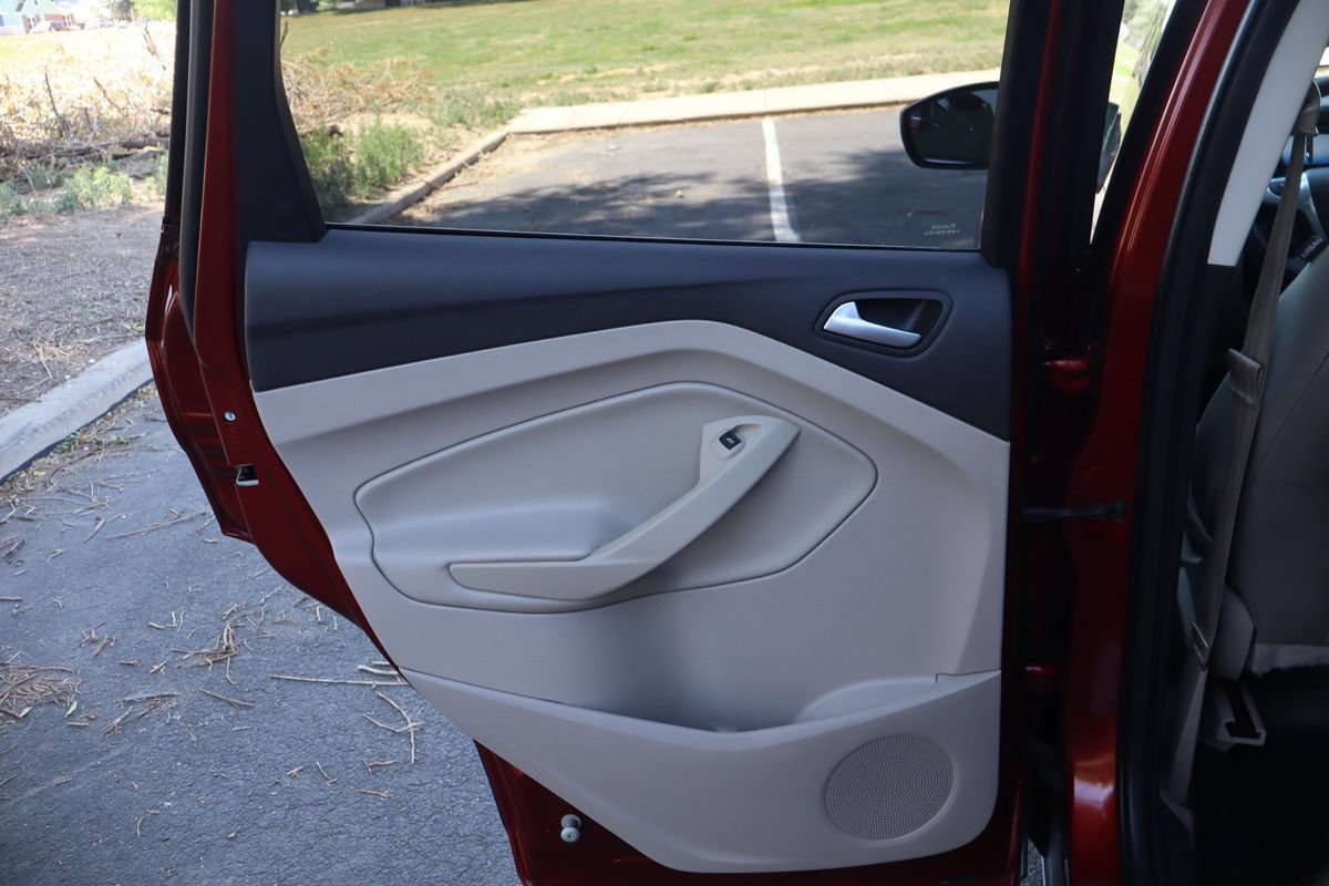 Used 2016 Ford Escape SE FWD image 24