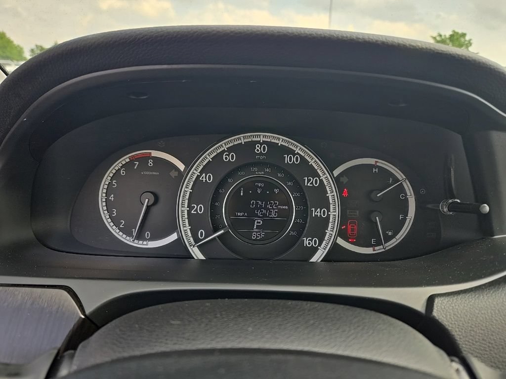 Used 2015 Honda Accord EX-L image 10