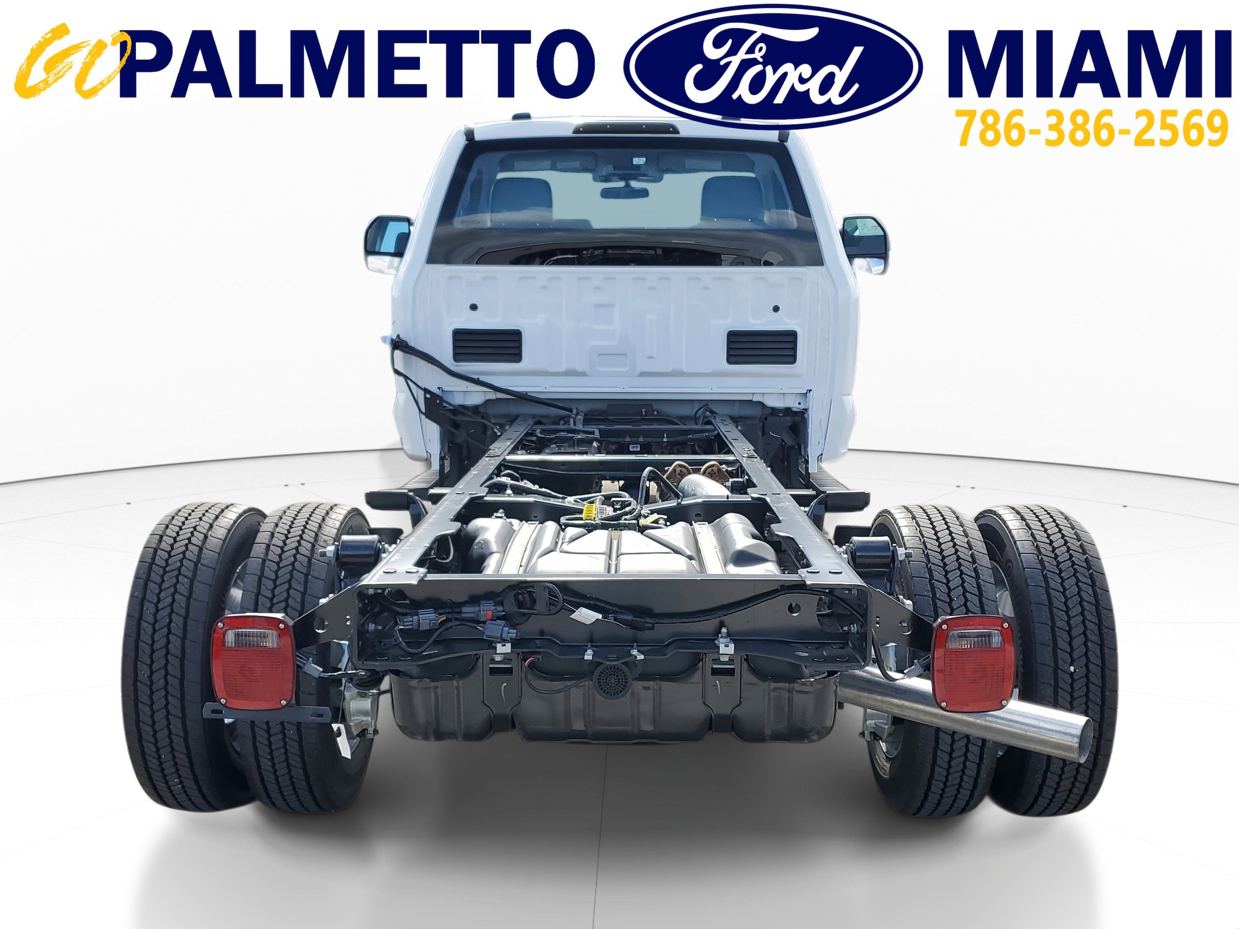 New 2026 Ford F550 2WD Regular Cab Super Duty w/ XL Chrome Package image 4