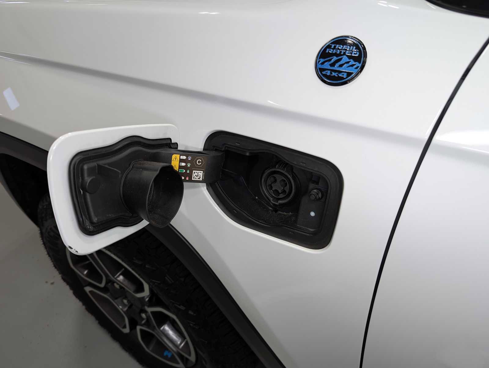 Used 2024 Jeep Grand Cherokee Trailhawk image 14