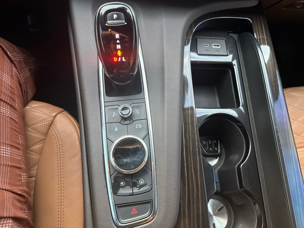 Used 2022 Cadillac Escalade Sport w/ Touring Package RWD image 11