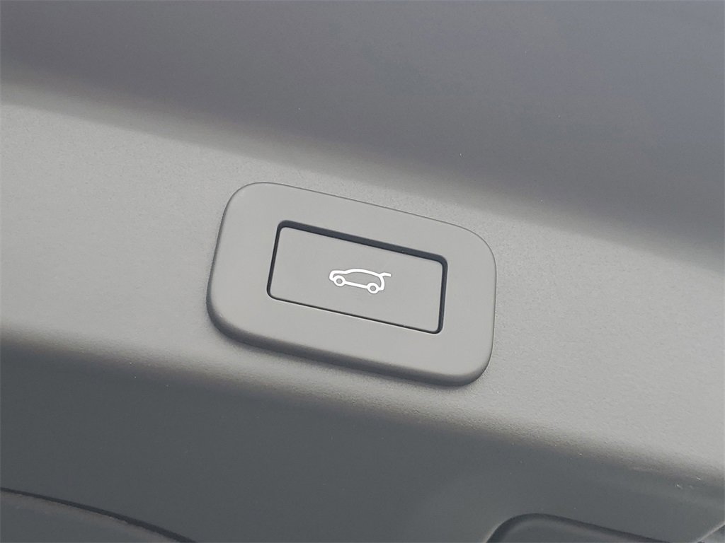 New 2025 Jaguar F-PACE R-Dynamic S image 7