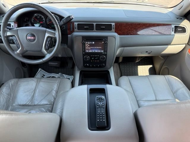 Used 2012 GMC Yukon 4WD Hybrid image 14