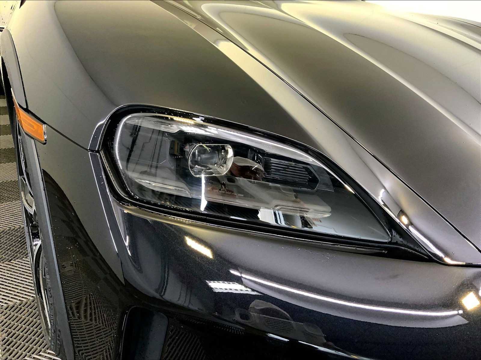 New 2026 Porsche Taycan 4S AWD/4WD image 12