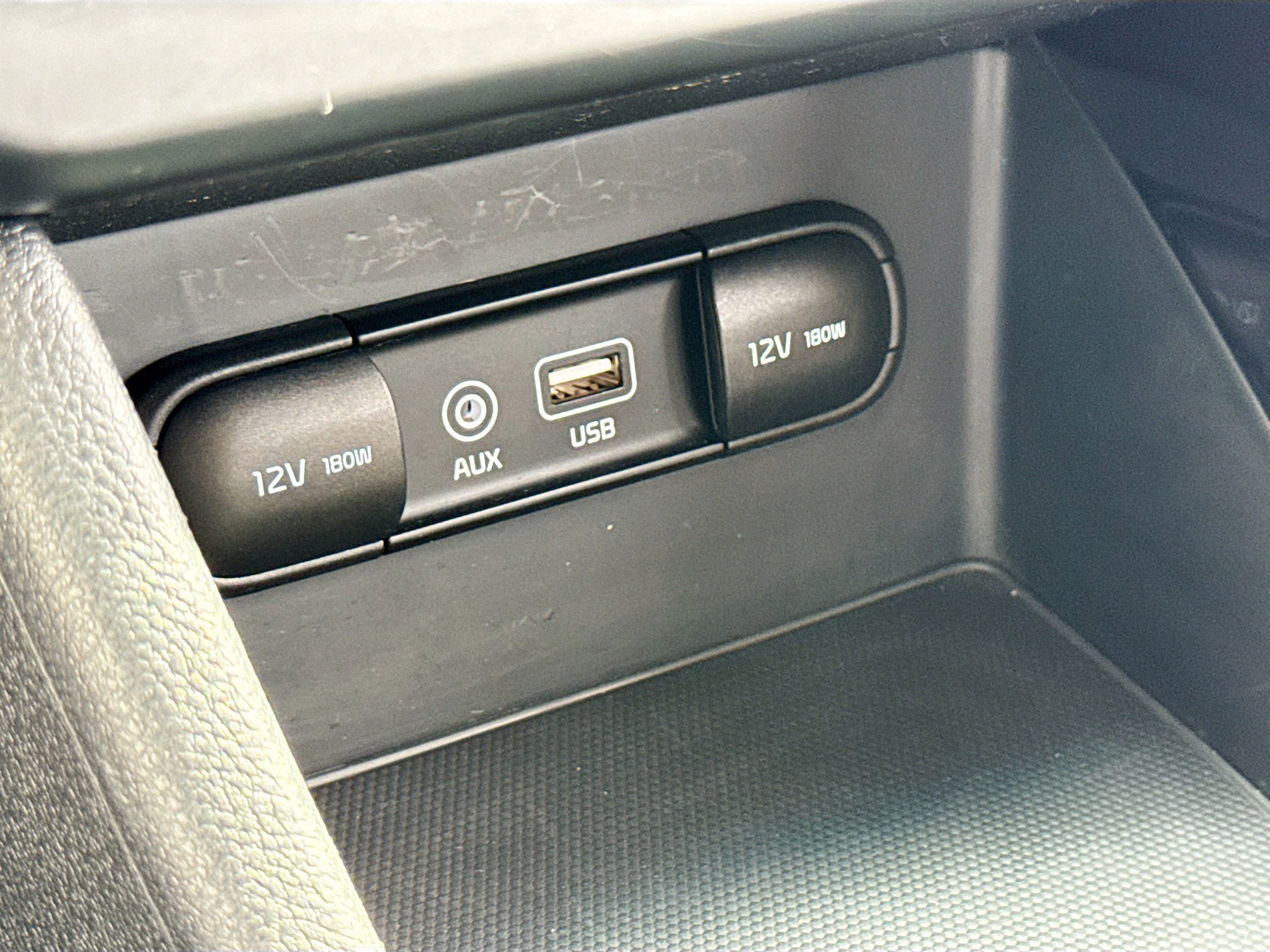 Used 2019 Kia Niro EX FWD image 12