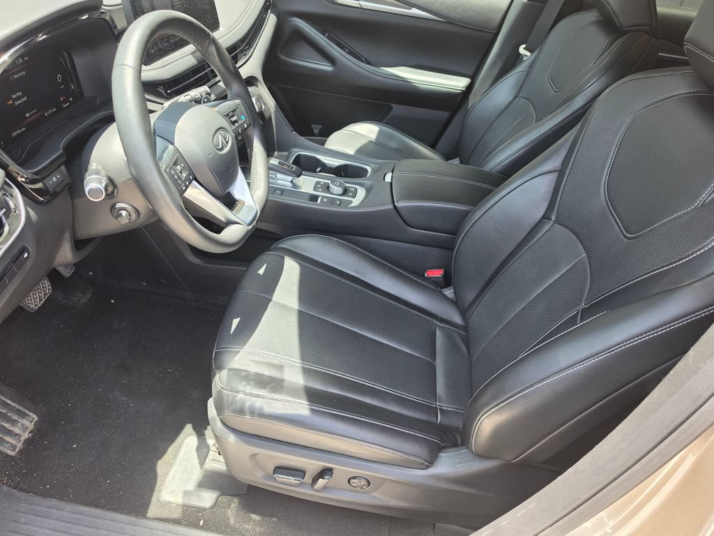 Used 2025 INFINITI QX60 Luxe AWD/4WD image 9