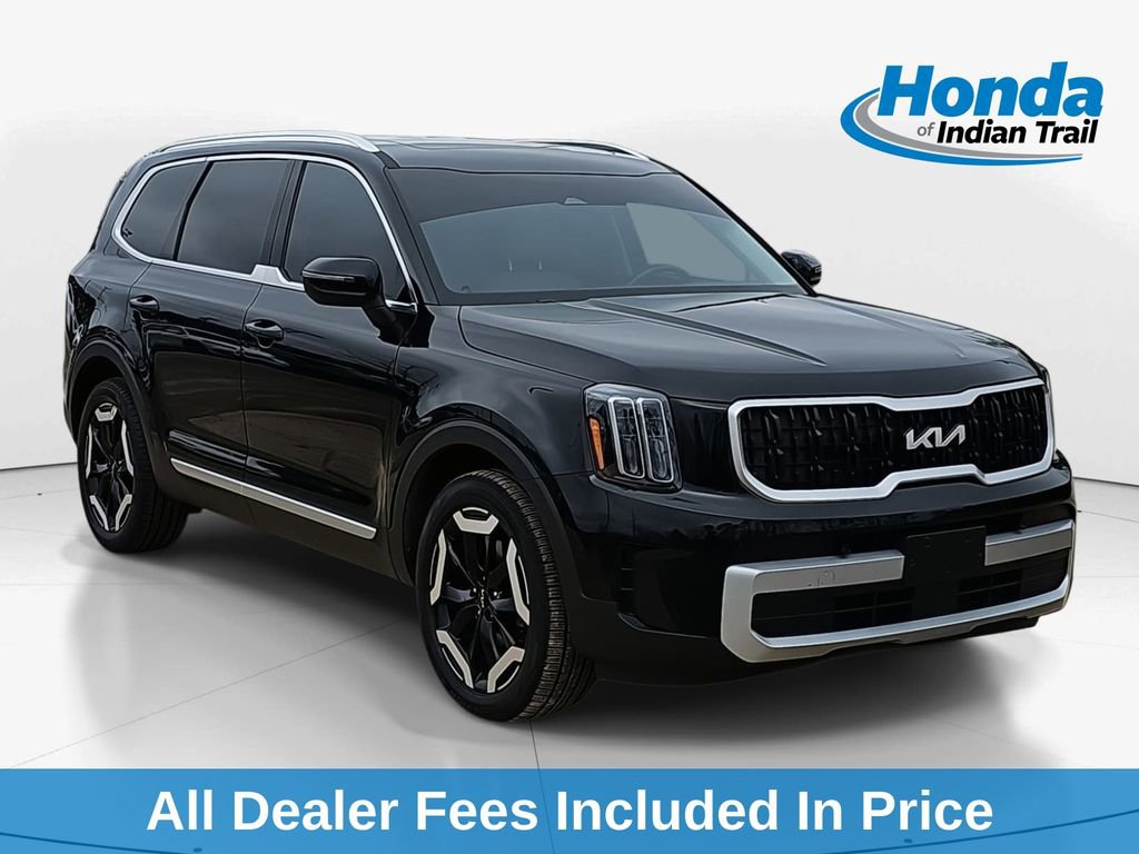 Used 2024 Kia Telluride EX w/ EX Captain's Chair Package