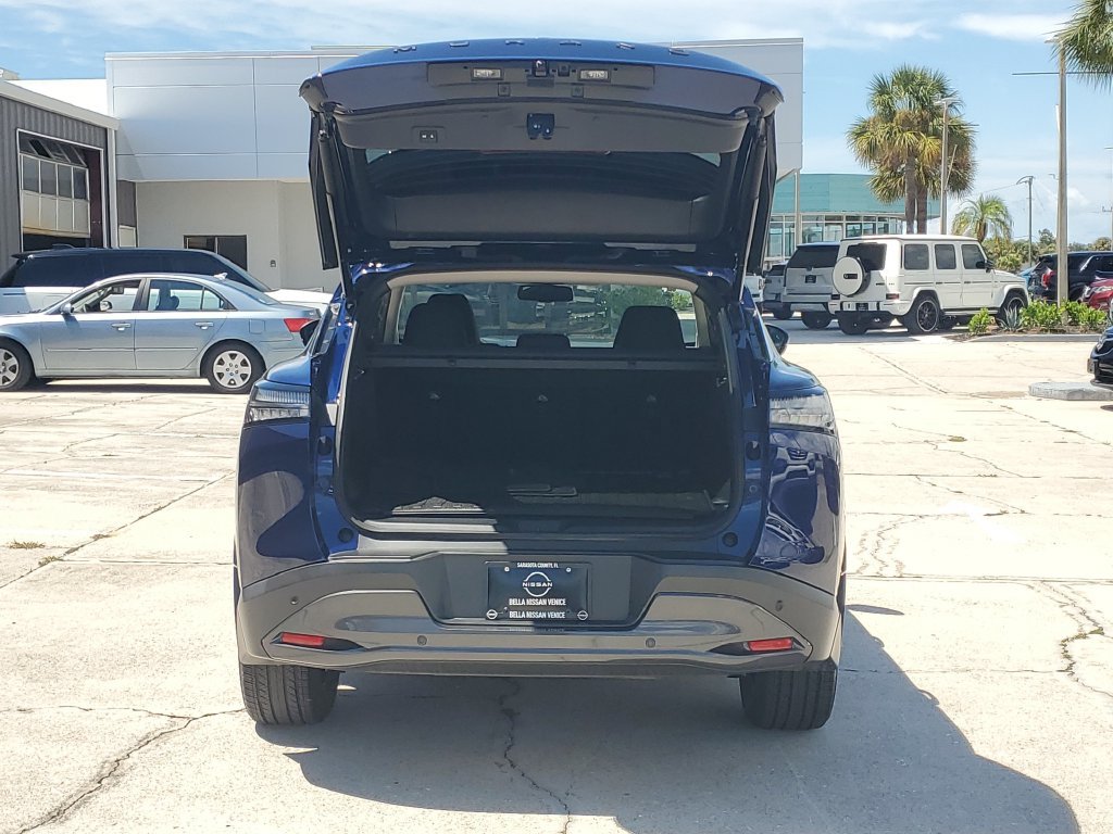 Certified 2025 Nissan Murano SL w/ Cargo Package AWD/4WD image 13