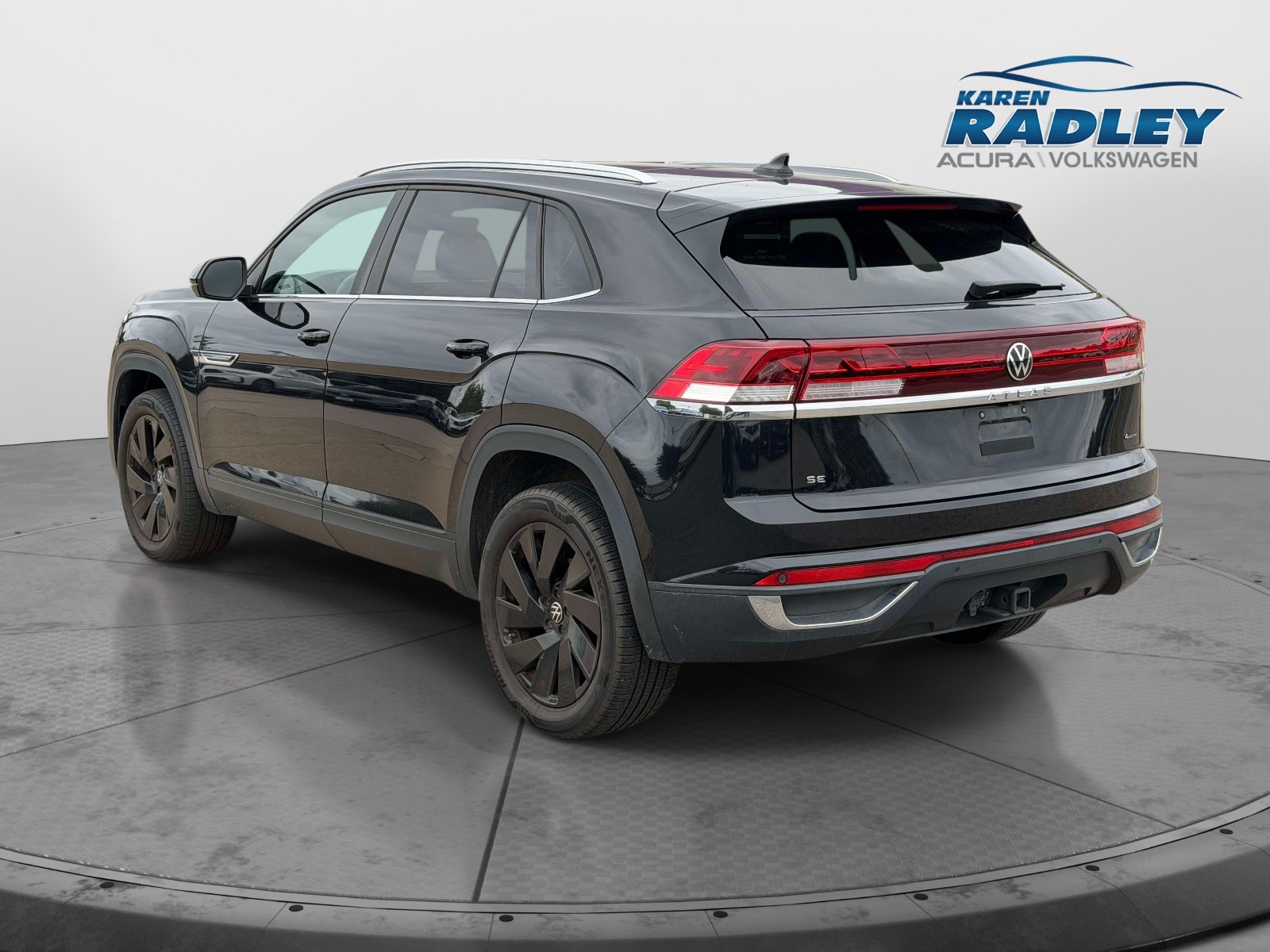 Certified 2024 Volkswagen Atlas Cross Sport SE AWD/4WD image 4