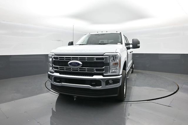 New 2026 Ford F350 XL image 3