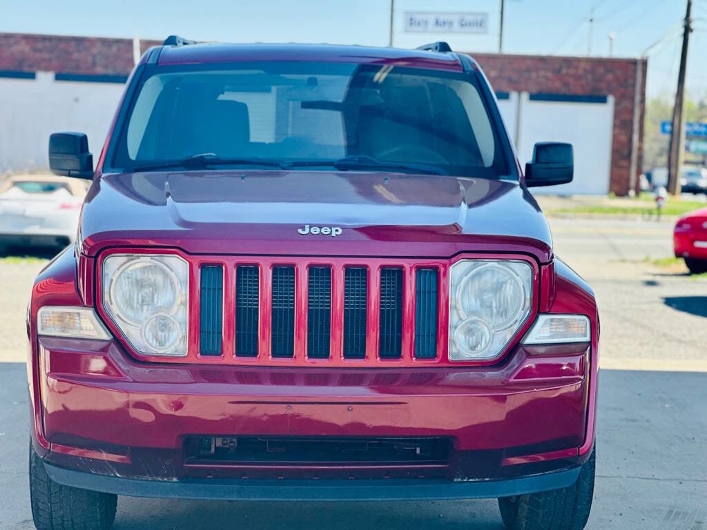 Used 2009 Jeep Liberty Rocky Mountain image 2