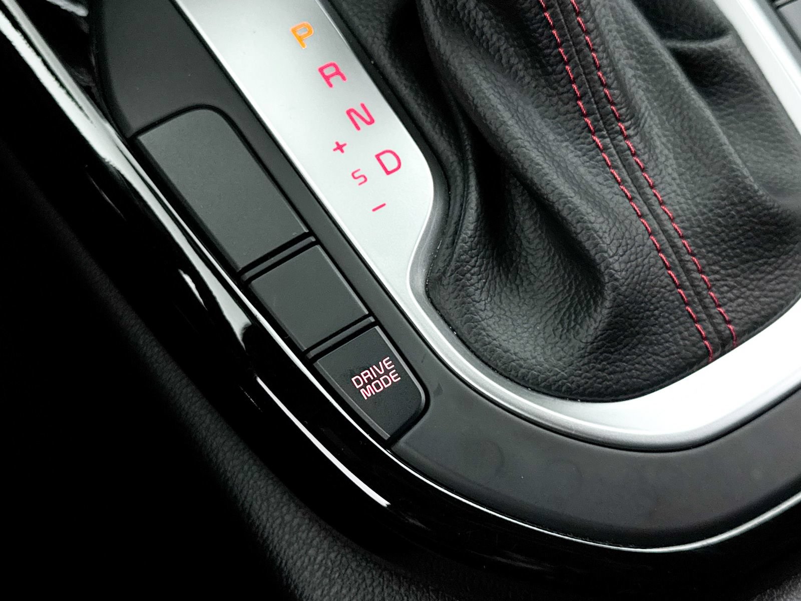 Used 2024 Kia Forte GT FWD image 9