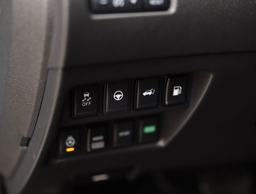 Used 2019 Nissan Rogue SL w/ Premium Package image 10